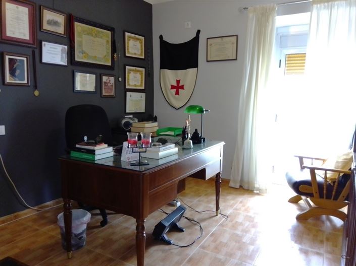 Image No.17-3 Bed Townhouse for sale