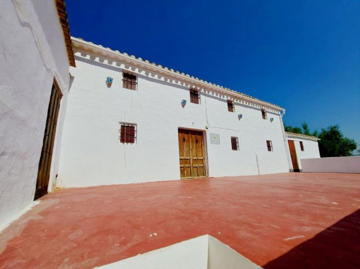 Image No.6-4 Bed Cortijo for sale