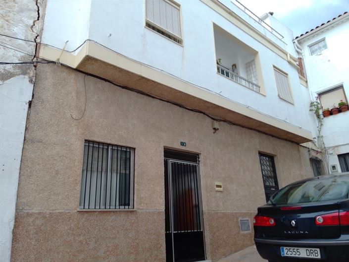 Image No.3-Maison de ville de 4 chambres à vendre à Martos