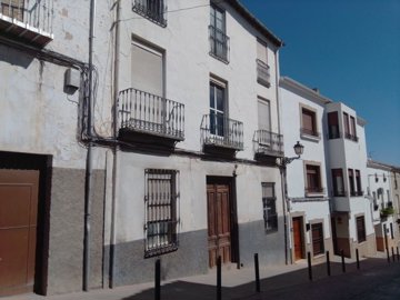 full120857158814998