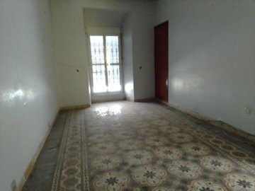 full120857158815002
