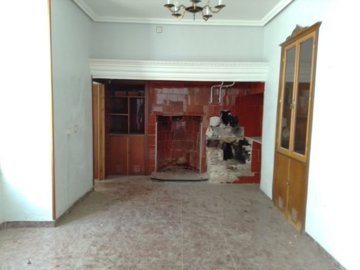 full120857158815004