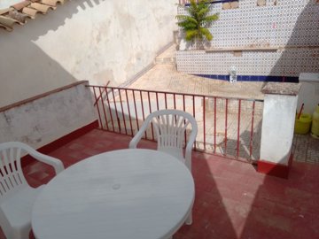 full120857058814981