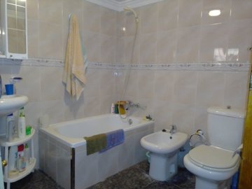 full120856358814822