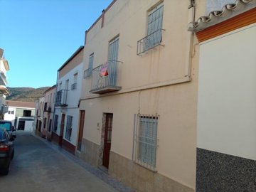 full120856358814813
