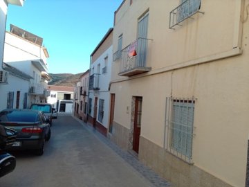 full120856358814814
