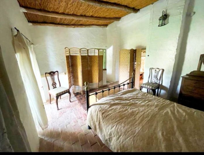 Image No.19-3 Bed Country House for sale