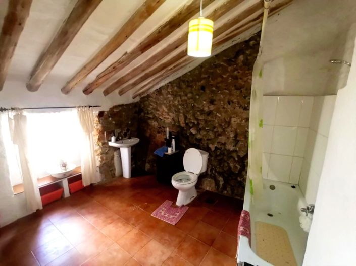 Image No.20-3 Bed Country House for sale