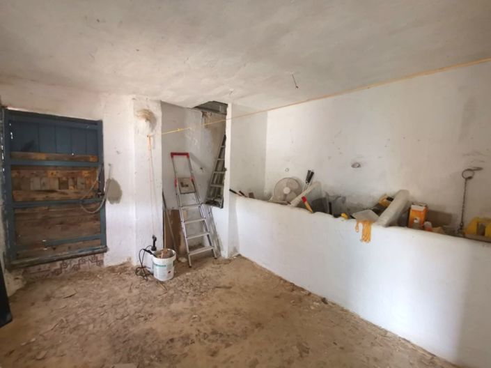 Image No.27-3 Bed Country House for sale