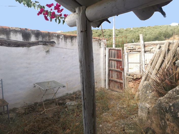 Image No.32-3 Bed Country House for sale