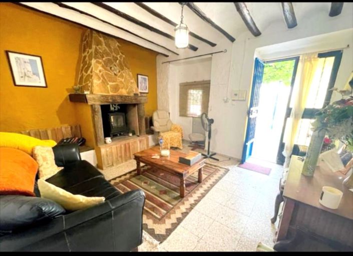 Image No.9-3 Bed Country House for sale