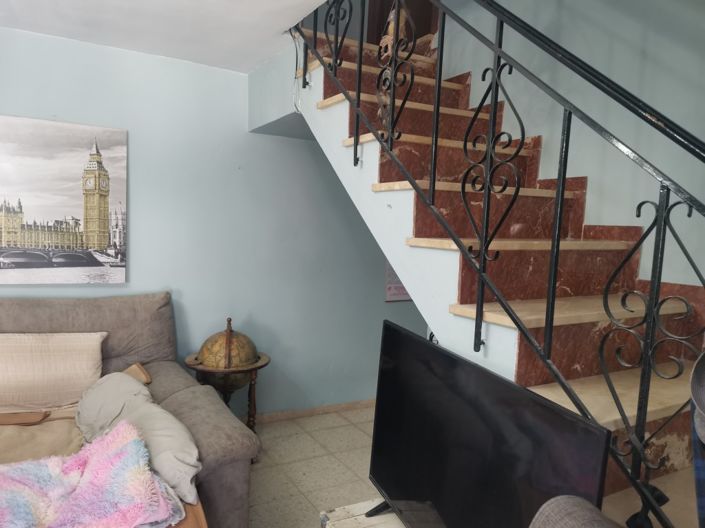 Image No.11-4 Bed Country House for sale