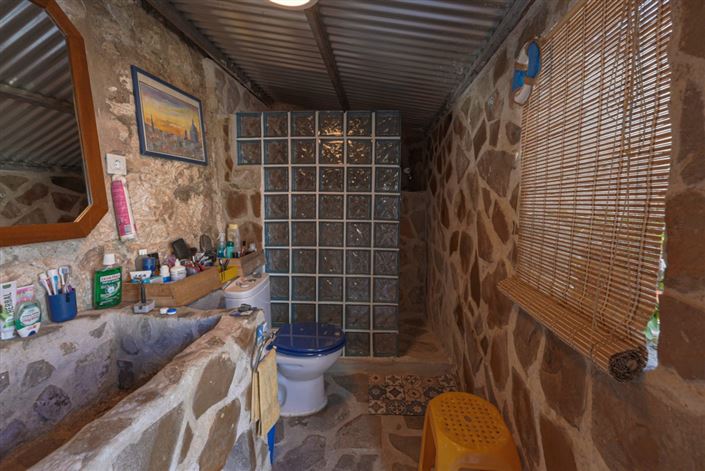 Image No.16-4 Bed Townhouse for sale