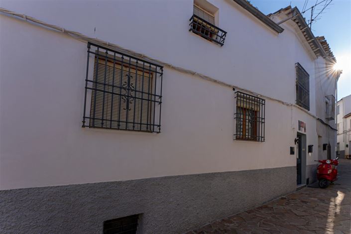 Image No.3-4 Bed Townhouse for sale