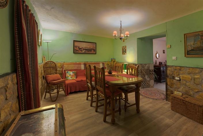 Image No.6-4 Bed Townhouse for sale