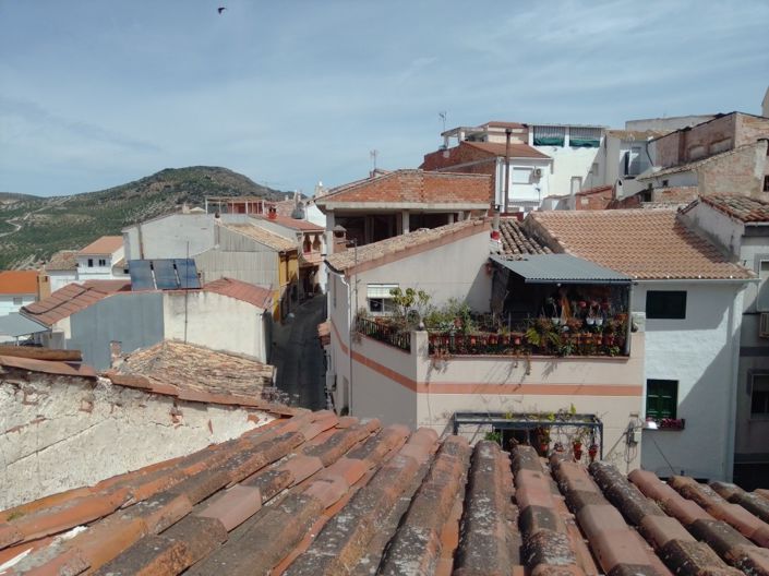 Image No.25-2 Bed Bar for sale