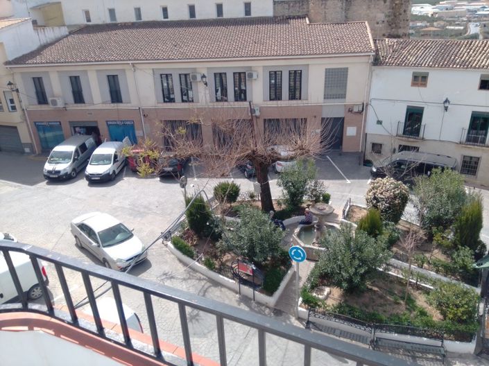 Image No.28-2 Bed Bar for sale