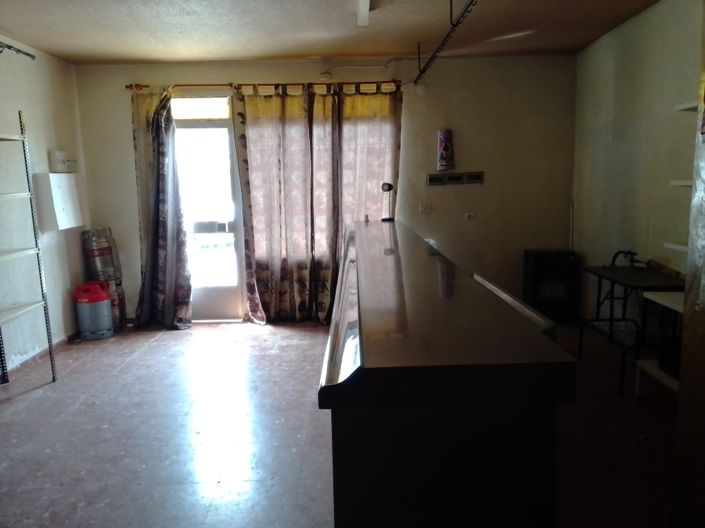 Image No.6-2 Bed Bar for sale