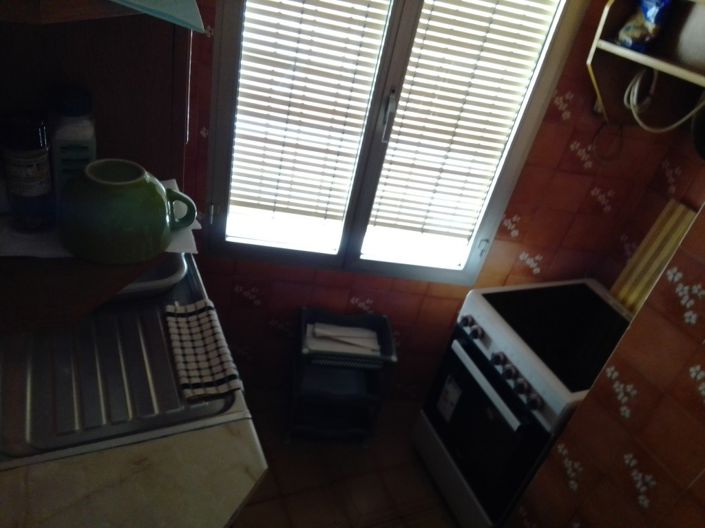 Image No.9-2 Bed Bar for sale