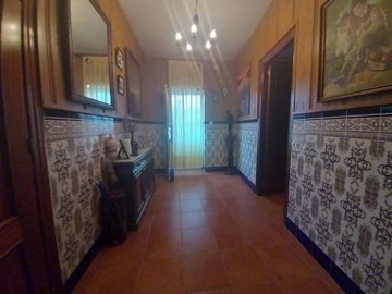 full128877360468038