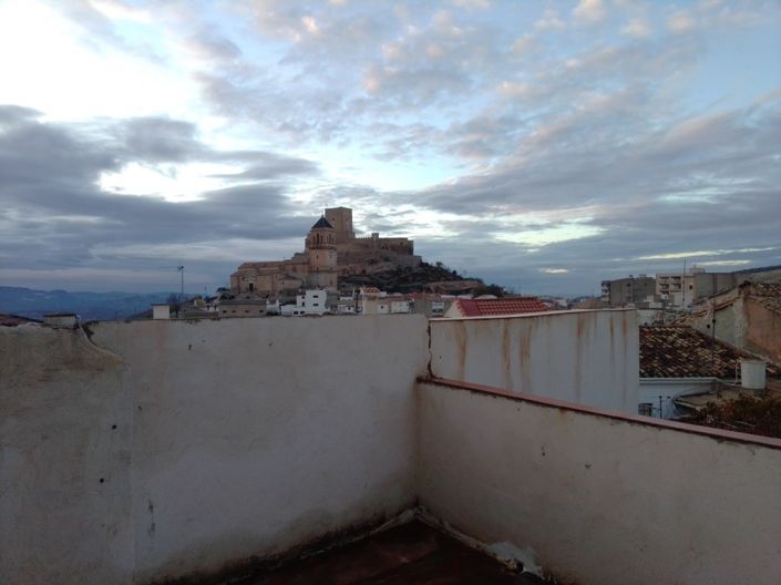 Image No.17-4 Bed Townhouse for sale