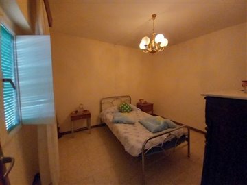 full129331960564819