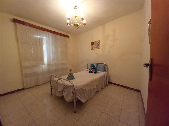 Image No.27-4 Bed Townhouse for sale