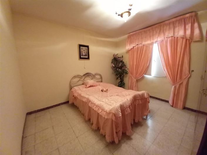 Image No.29-4 Bed Townhouse for sale