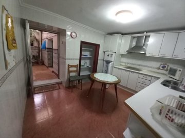full129540260611888