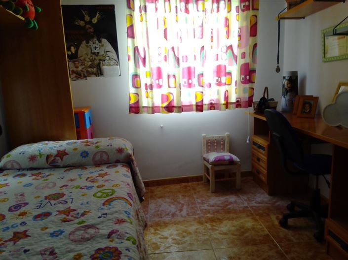 Image No.30-4 Bed Townhouse for sale