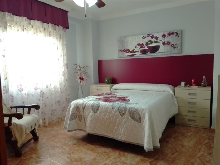 Image No.31-4 Bed Townhouse for sale