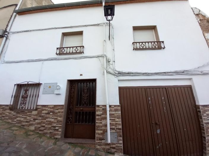 Image No.3-Maison de ville de 4 chambres à vendre à Martos