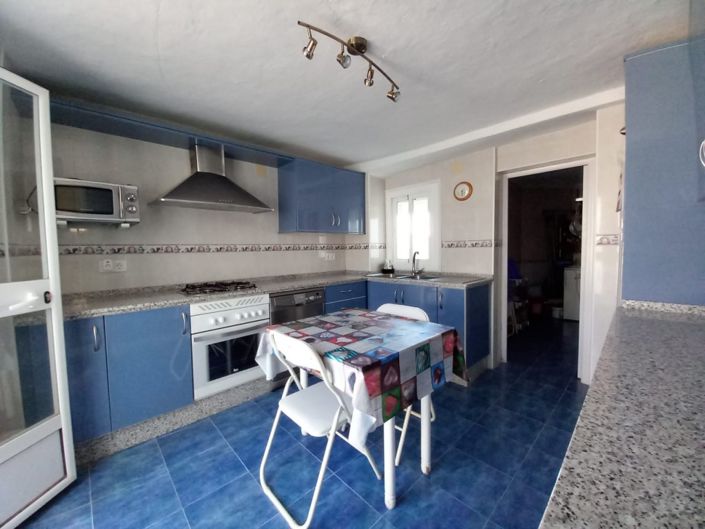 Image No.16-4 Bed Village House for sale