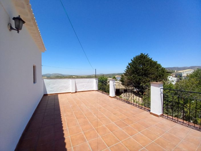 Image No.49-4 Bed Village House for sale