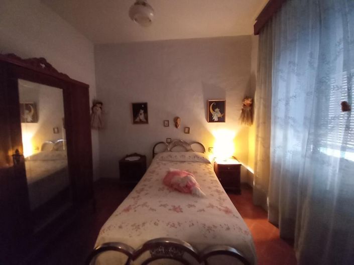 Image No.23-5 Bed Townhouse for sale