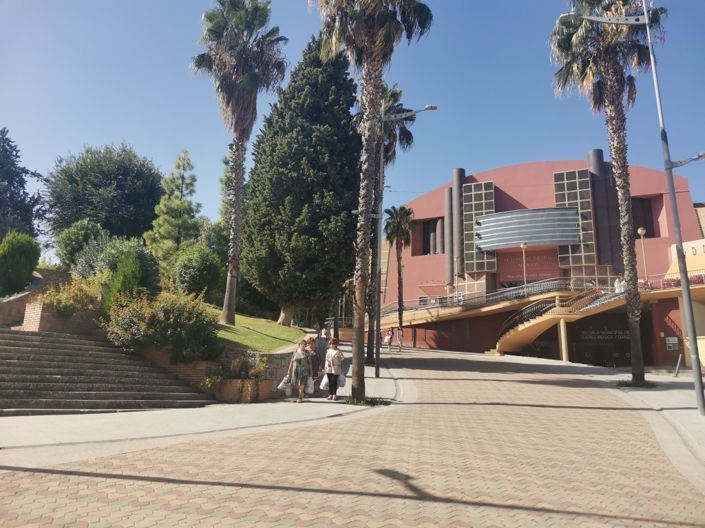 Image No.31-5 Bed Townhouse for sale