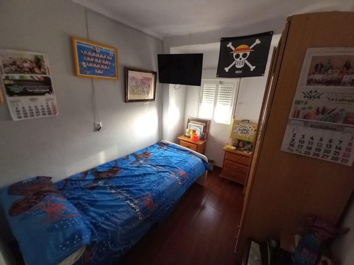 Image No.14-3 Bed Townhouse for sale