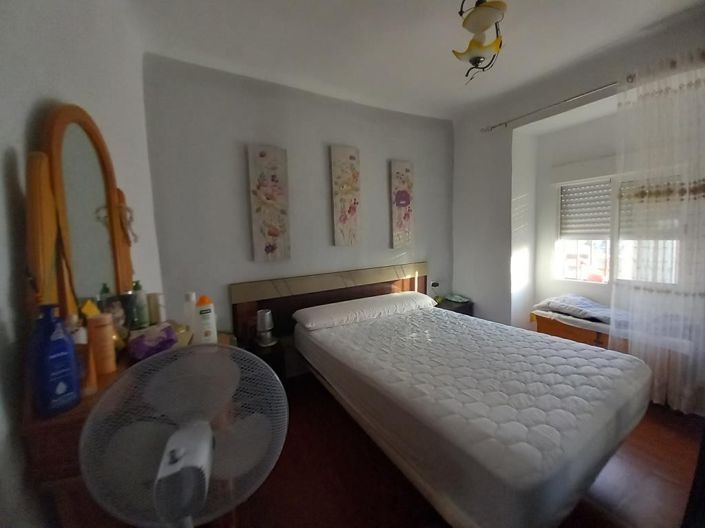 Image No.16-3 Bed Townhouse for sale