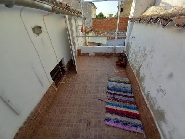 Image No.18-3 Bed Townhouse for sale