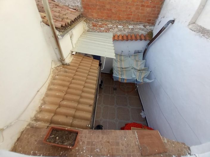 Image No.19-3 Bed Townhouse for sale