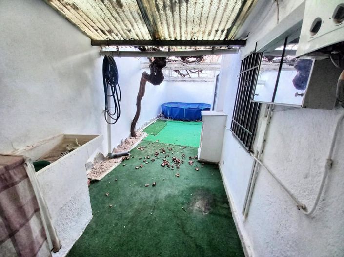 Image No.29-4 Bed Townhouse for sale