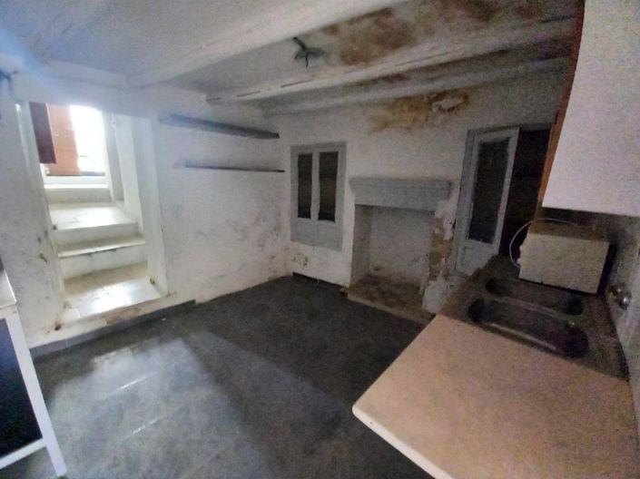 Image No.8-3 Bed Townhouse for sale