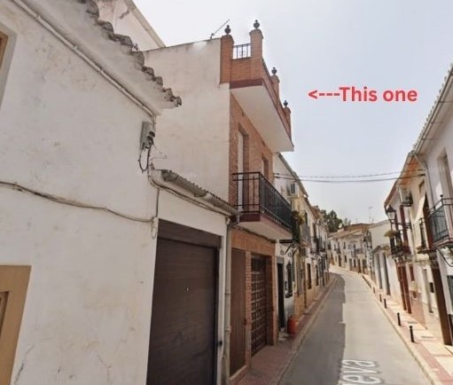 Image No.1-5 Bed Townhouse for sale