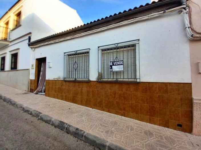 Image No.22-3 Bed Bungalow for sale