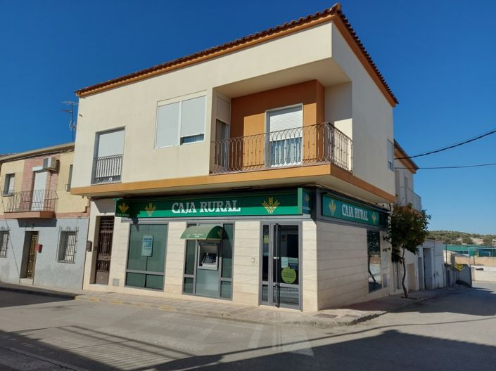 Image No.25-3 Bed Bungalow for sale