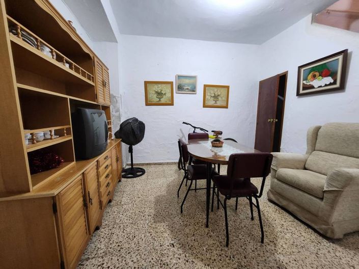 Image No.3-4 Bed Townhouse for sale