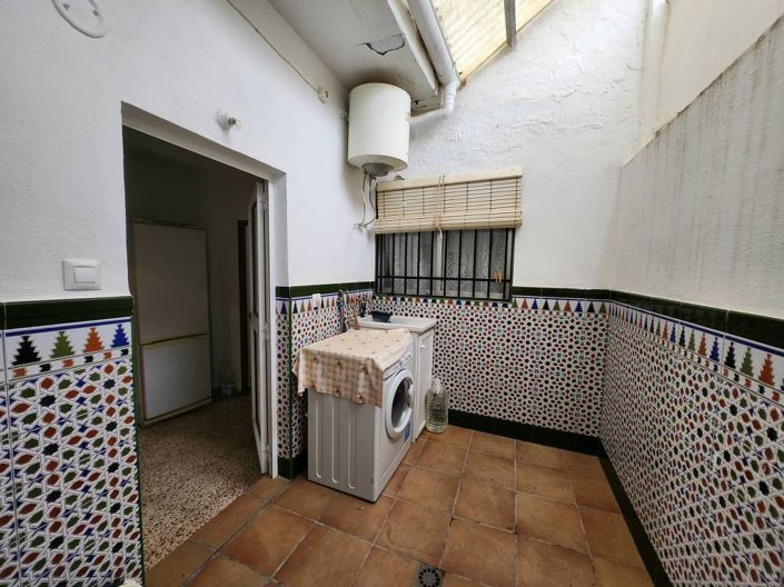 Image No.6-4 Bed Townhouse for sale