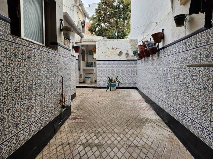 Image No.5-Maison de ville de 5 chambres à vendre à Rute