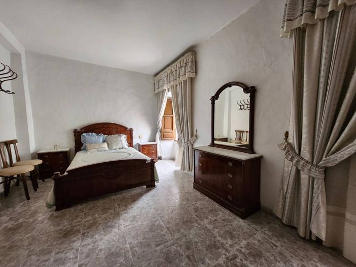 Image No.8-Maison de ville de 5 chambres à vendre à Rute