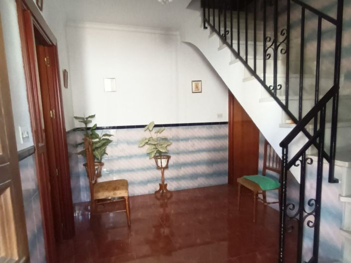 Image No.5-5 Bed Townhouse for sale